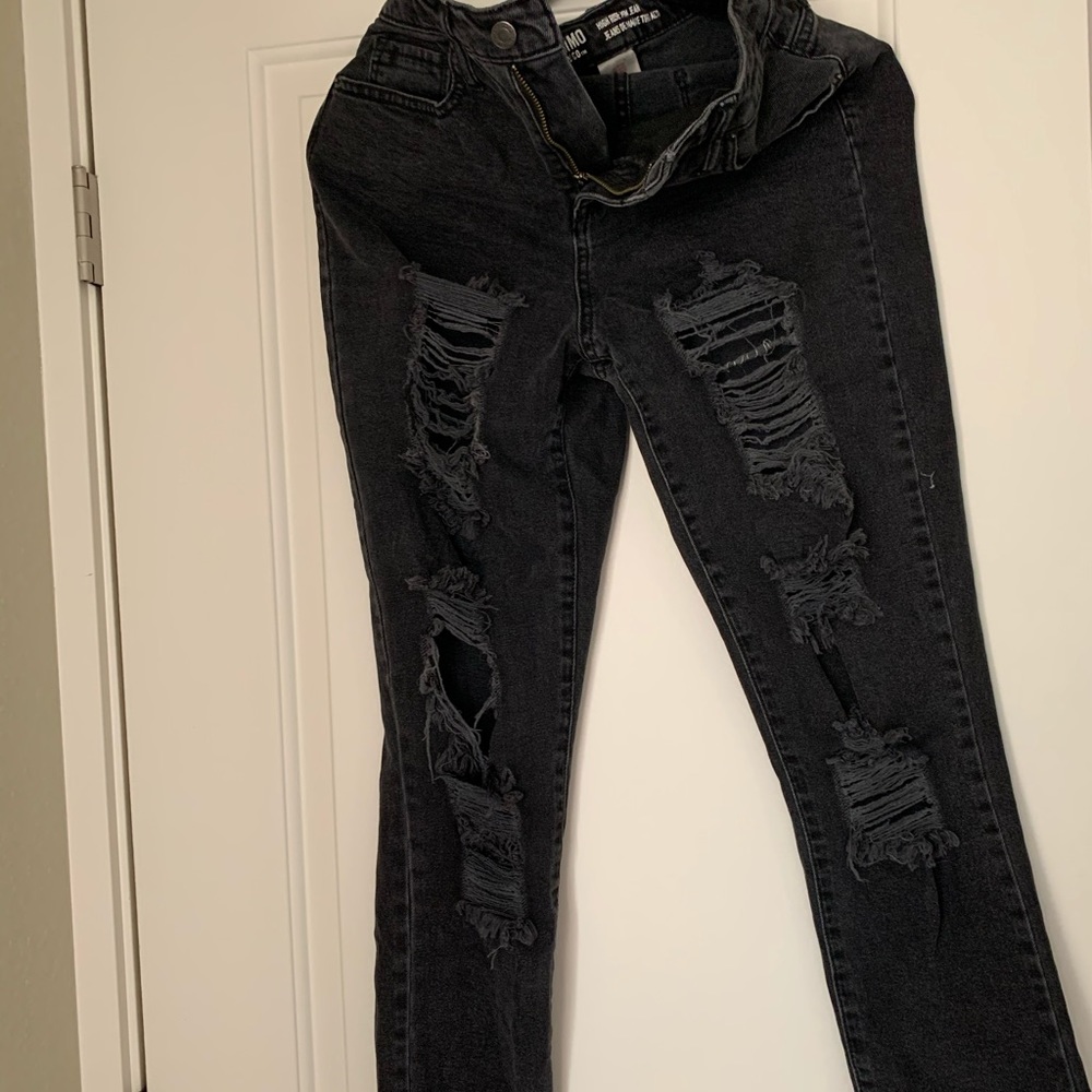 Black ripped high waisted jeans